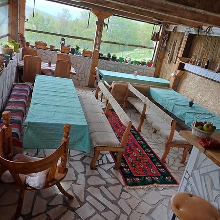 Katun Ljeljenak Hotell Plužine Eksteriør bilde