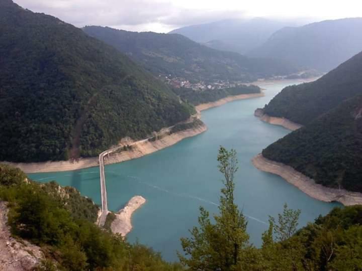 Katun Ljeljenak Hotell Plužine Eksteriør bilde