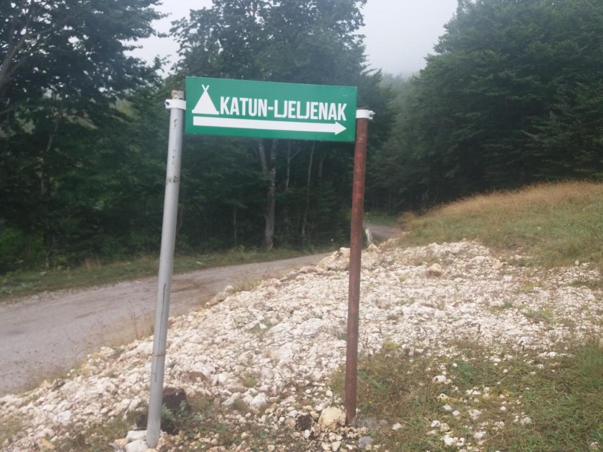 Katun Ljeljenak Hotell Plužine Eksteriør bilde